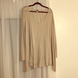 Long sleeved flowy thermal